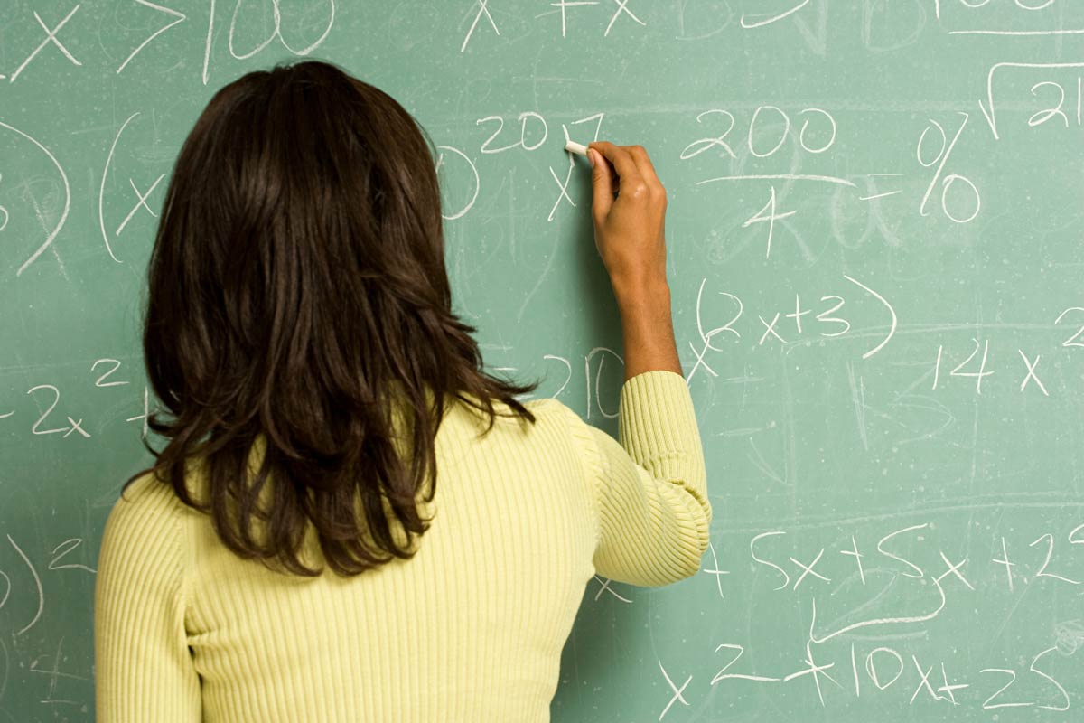 Salariés en reconversion : choisissez le métier de professeur de ...